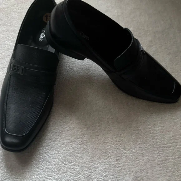 Calvin Klein Men's Elegant Black Slip-Ons dress shoes - Picture 5 of 6